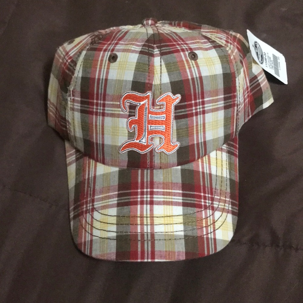 Hooters Hat